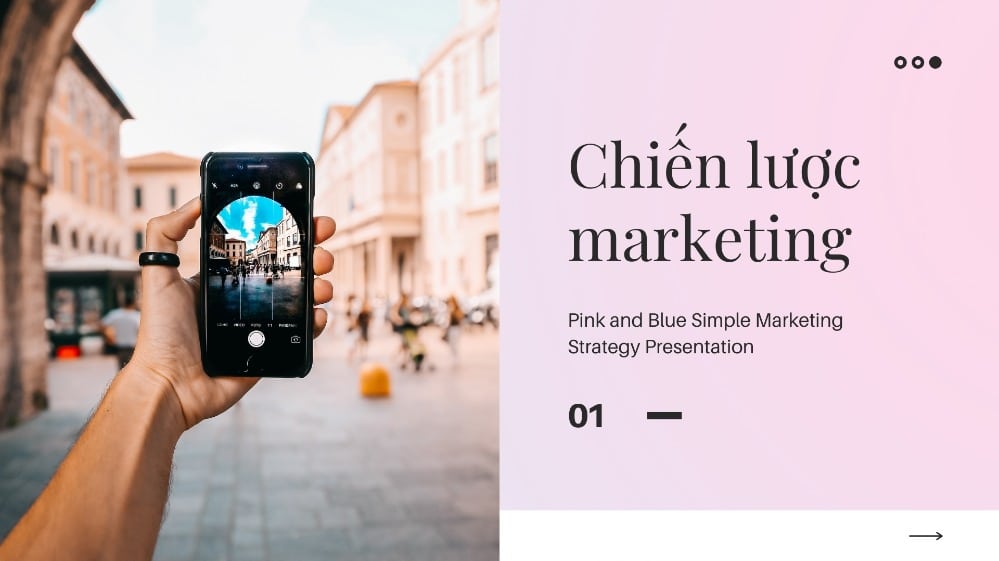 Slide chiến lược marketing màu hồng pastel tươi sáng nhẹ nhàng